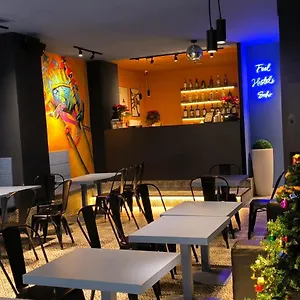Feel Soho Hostel